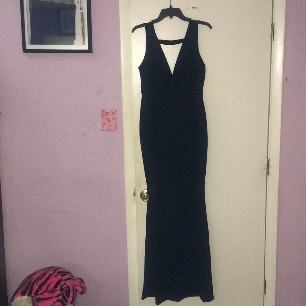 Black prom dress